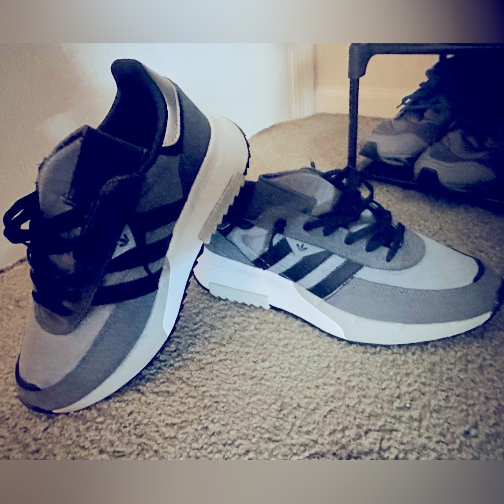 Adidas 10.5